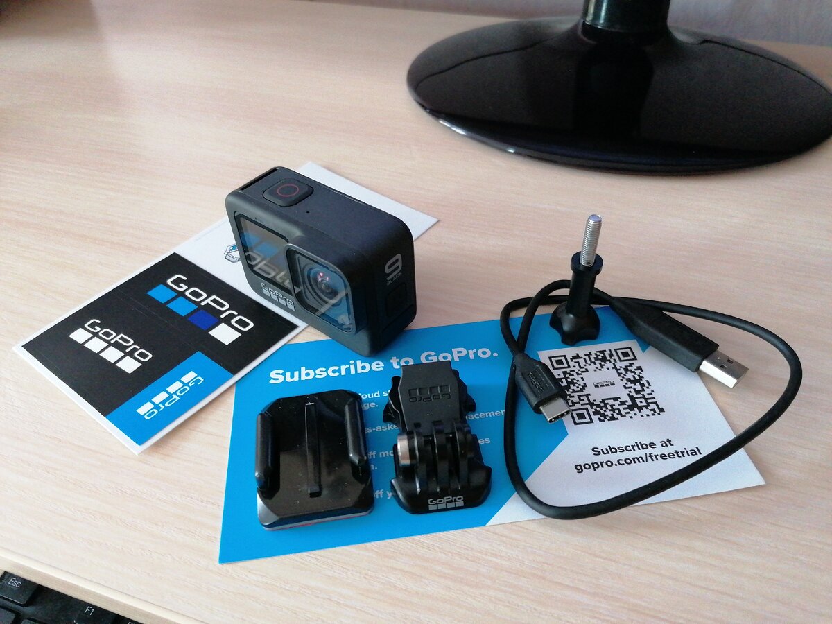 GoPro Hero 9 Black и ее аксессуары 