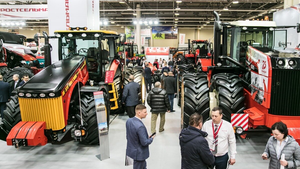 Фото: interagromash.net Демонстрационный показ тракторов Ростсельмаш в рамках выставки «Интерагромаш-2018»