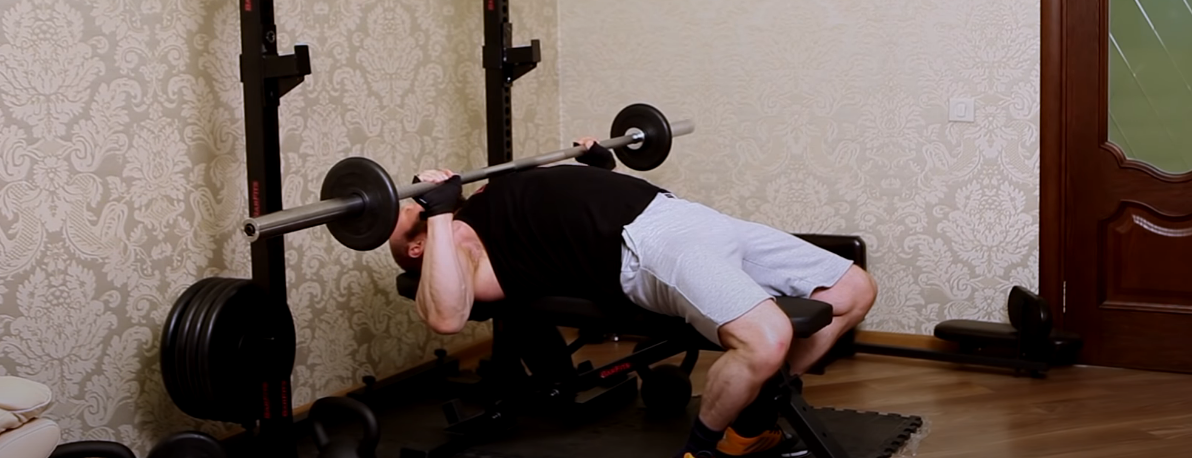 Lift the Barbell lying down Army