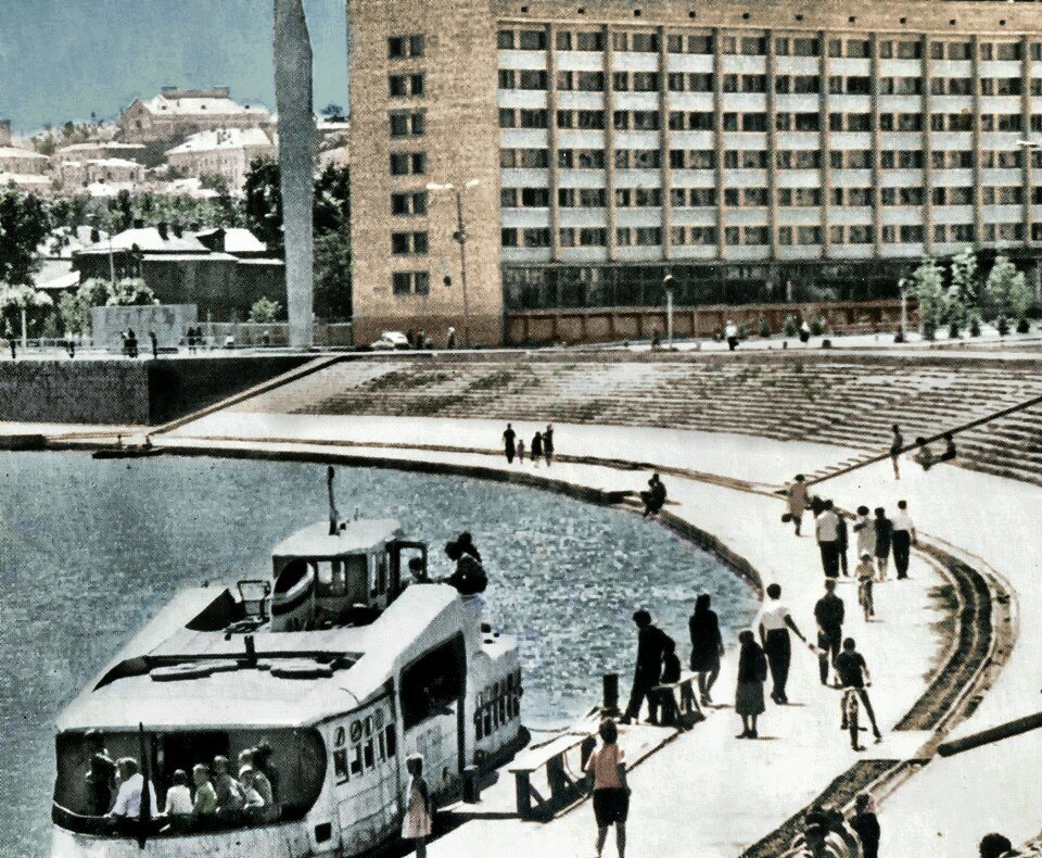 Набережная(Росток)