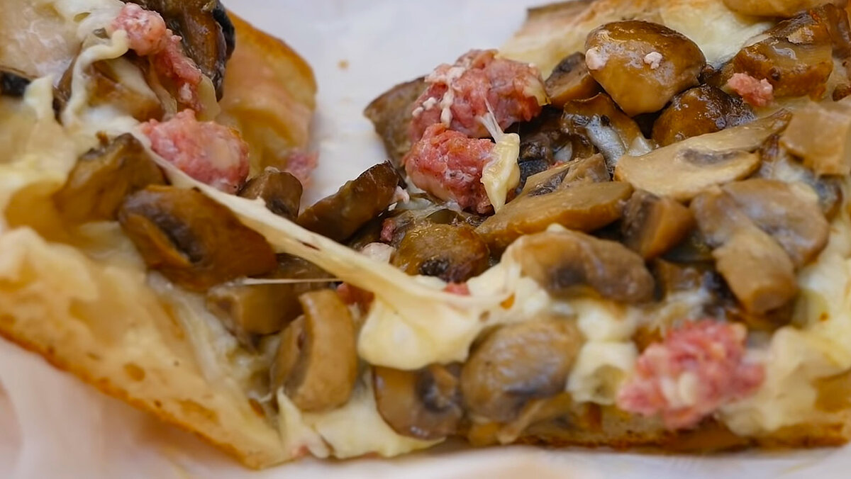 Закрытая пицца, так готовят в Риме