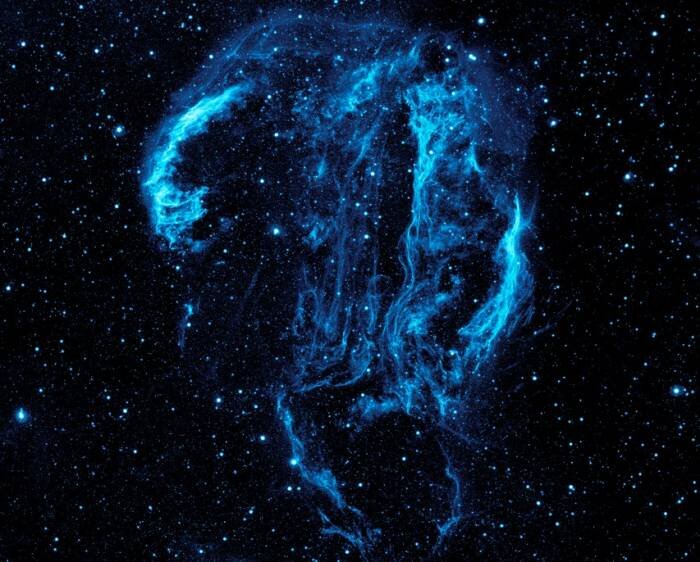 Туманность Вуаль в ультрафиолетовом диапазоне.  © Фото NASA/JPL-Caltech