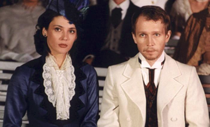 настасья филипповна идиот. юрий яковлев князь мышкин. князь мышкин и настасья филипповна. князь мышкин и настасья филипповна. идиот сериал 2003 настасья филипповна.