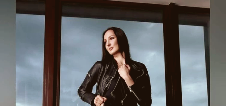 В настоящее время Лисина - модель