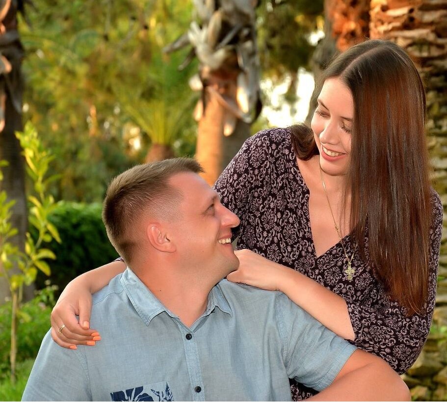 жена предложила. жена предложила. вечеринка двух семейных пар. при составлении брачного договора супруга предложила внести. сделка между мужем и женой.