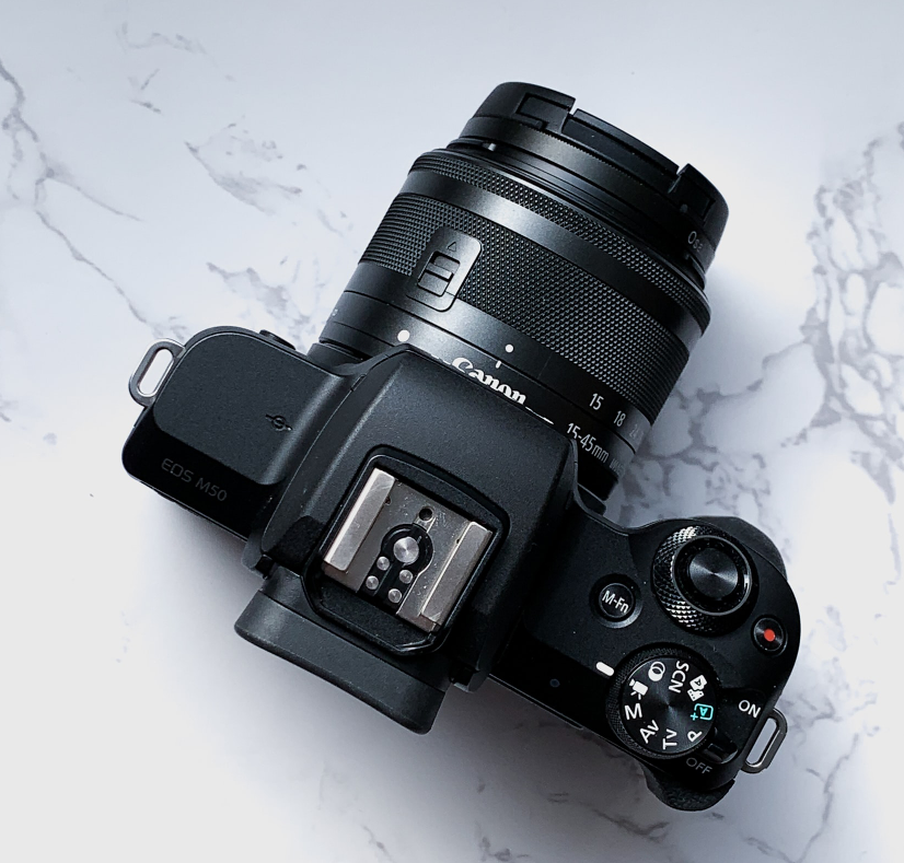 Фотохостинг Unsplash: https://unsplash.com/photos/tHrz41czP_w