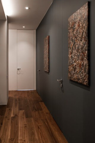 Скрытая дверь в интерьере квартиры