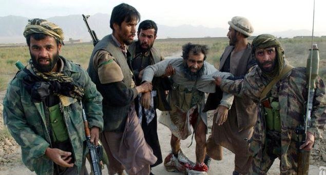 ИМЕННО ЭТО ФОТО, СТАЛО БРОШЕННЫМ ФАКЕЛОМ НА КУЧУ ХВОРОСТА.