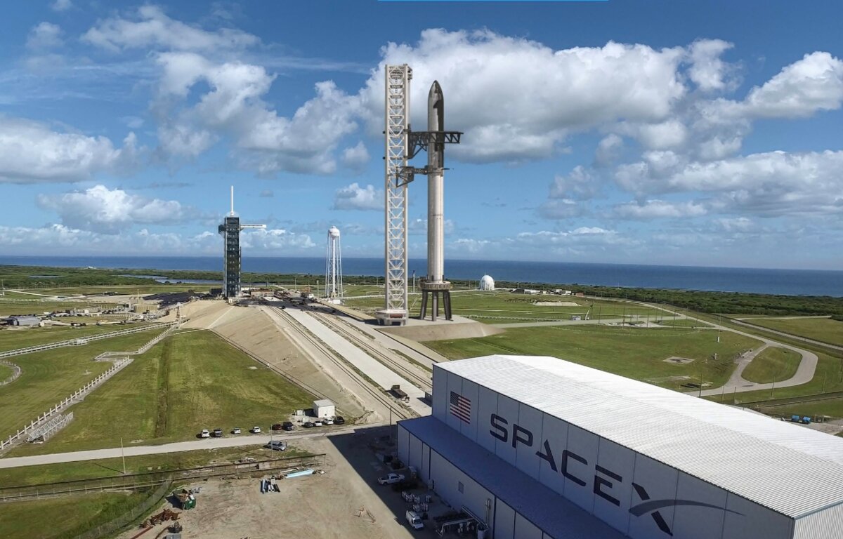  Очень приблизительный итоговый вид орбитального стартового комплекса на мысе Канаверал, графика от Тони Белы