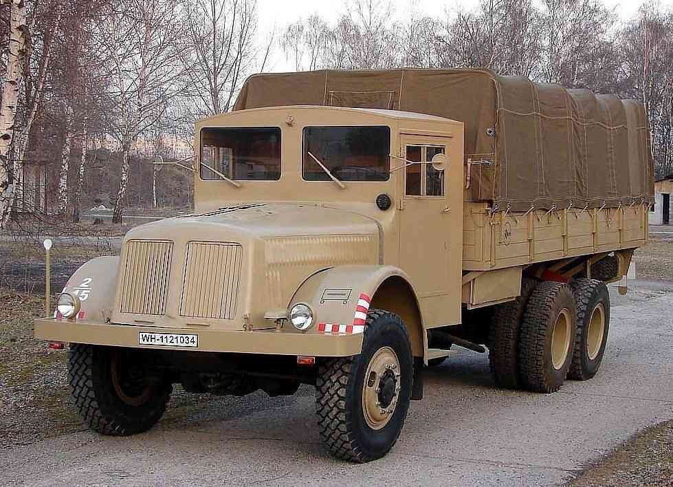 Tatra 111. фотография сайта журнала Спецтехника и коммерческий танспорт