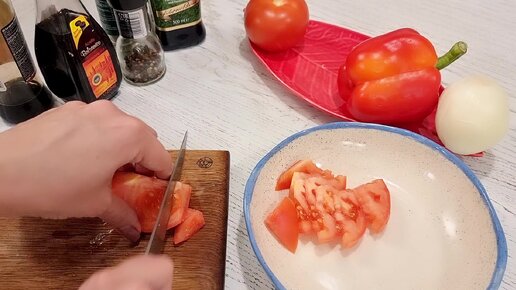 ДВА ВКУСНЫХ САЛАТА ИЗ БЕЗВКУСНЫХ ПОМИДОРОВ