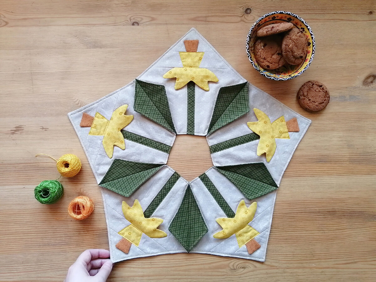 Вот такая салфетка с нарциссами