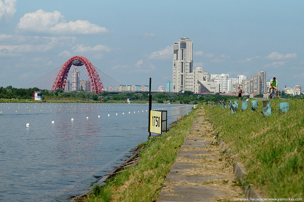 Гребной канал Крылатское пляж