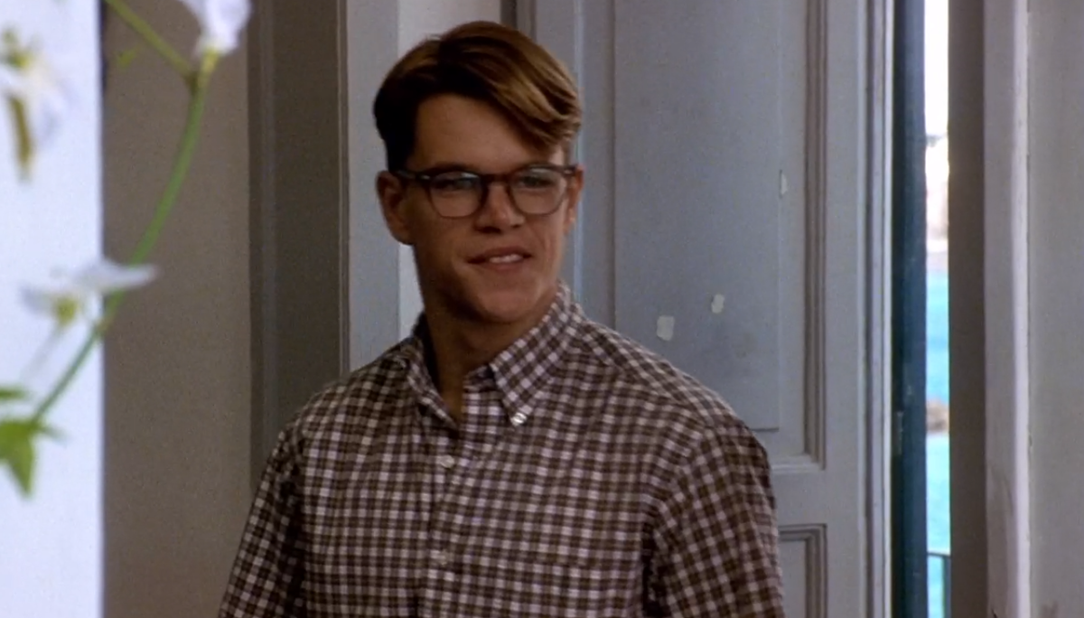 Мэтт Дэймон в роли Тома Рипли. Кадр из кинофильма "Талантливый мистер Рипли", 1999 г., режиссер и сценарист Энтони Мингелла, композиторы Габриэль Яред, Ренато Карозоне (скриншот)