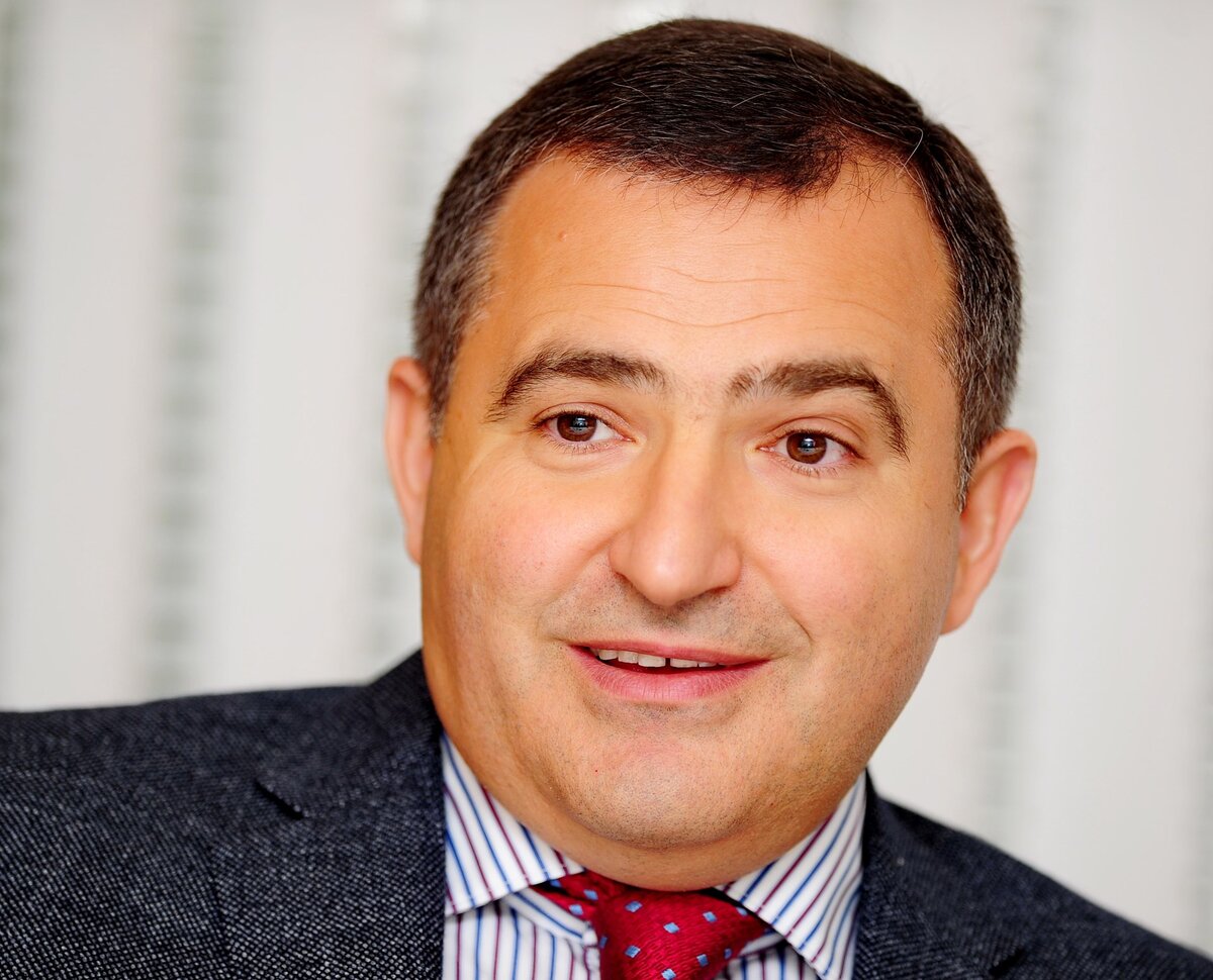 Cбер и его лучший менеджер - Лев Хасис