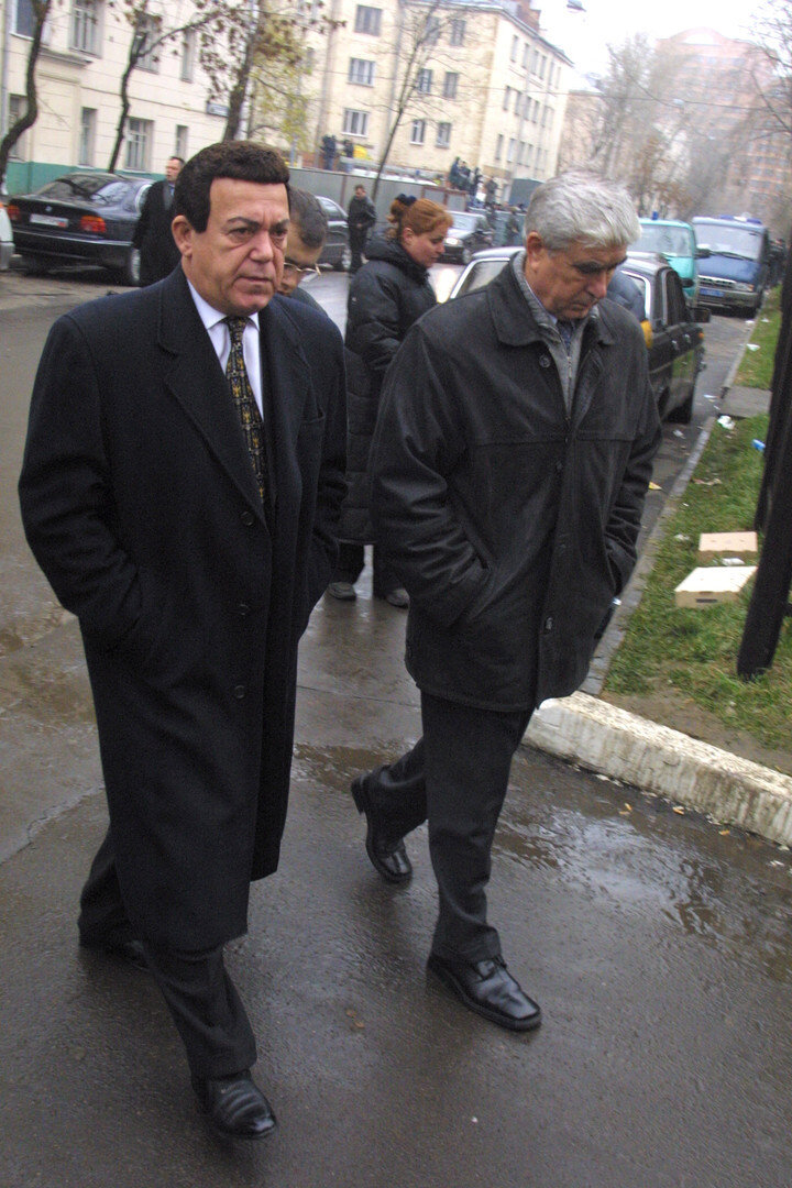 Норд-ост кобзон переговоры. Иосиф кобзон 2002. Иосиф кобзон норд ост. Кобзон на дубровке. Кобзон переговоры.