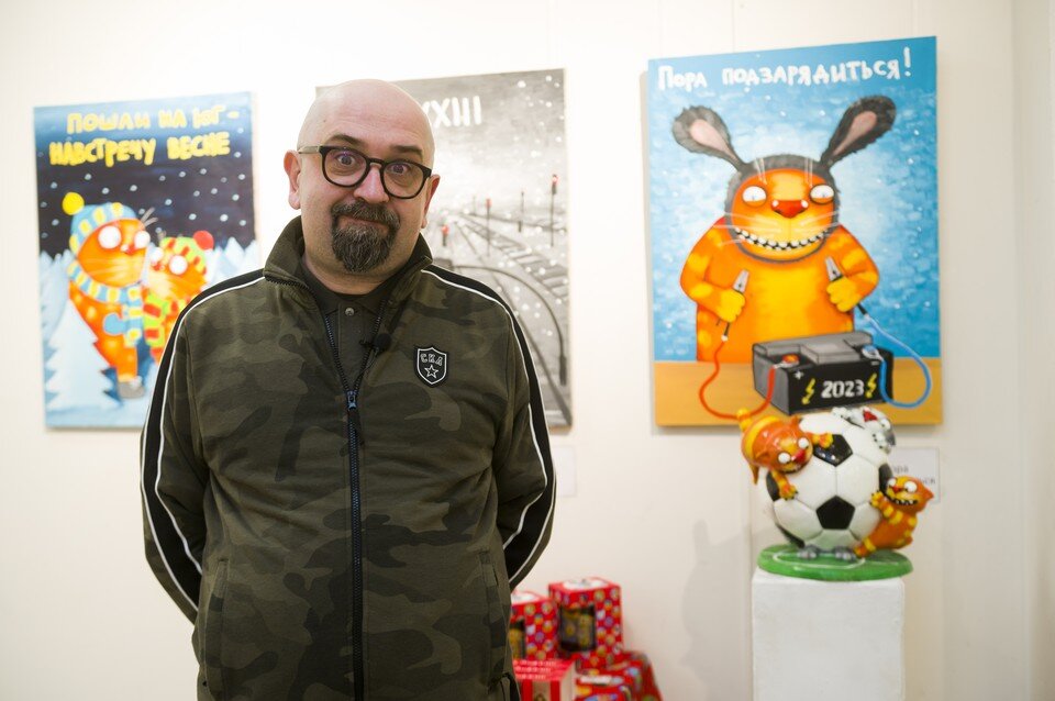     Художник считает, что людям нужно что-то светлое в негативной повестке. Поэтому они и приходят смотреть на его картины. Юлия ПЫХАЛОВА