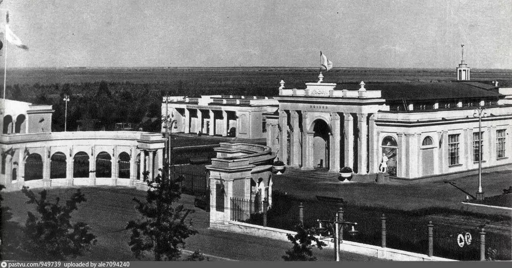 Рязанская ВДНХ. Фотография сделана в 1955-1957гг. Источник - https://pastvu.com/