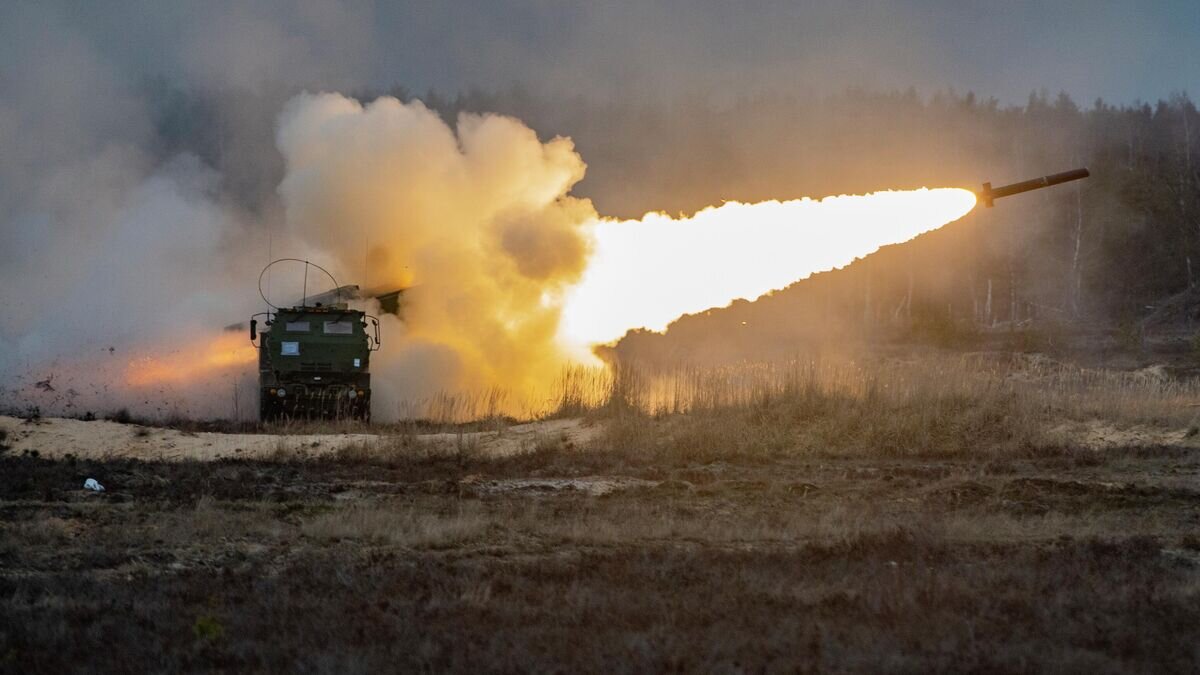    Американская высокомобильная ракетно-артиллерийская система оперативно-тактического назначения HIMARS© Фото : U.S. Marine Corps / Sgt. Andy Martinez