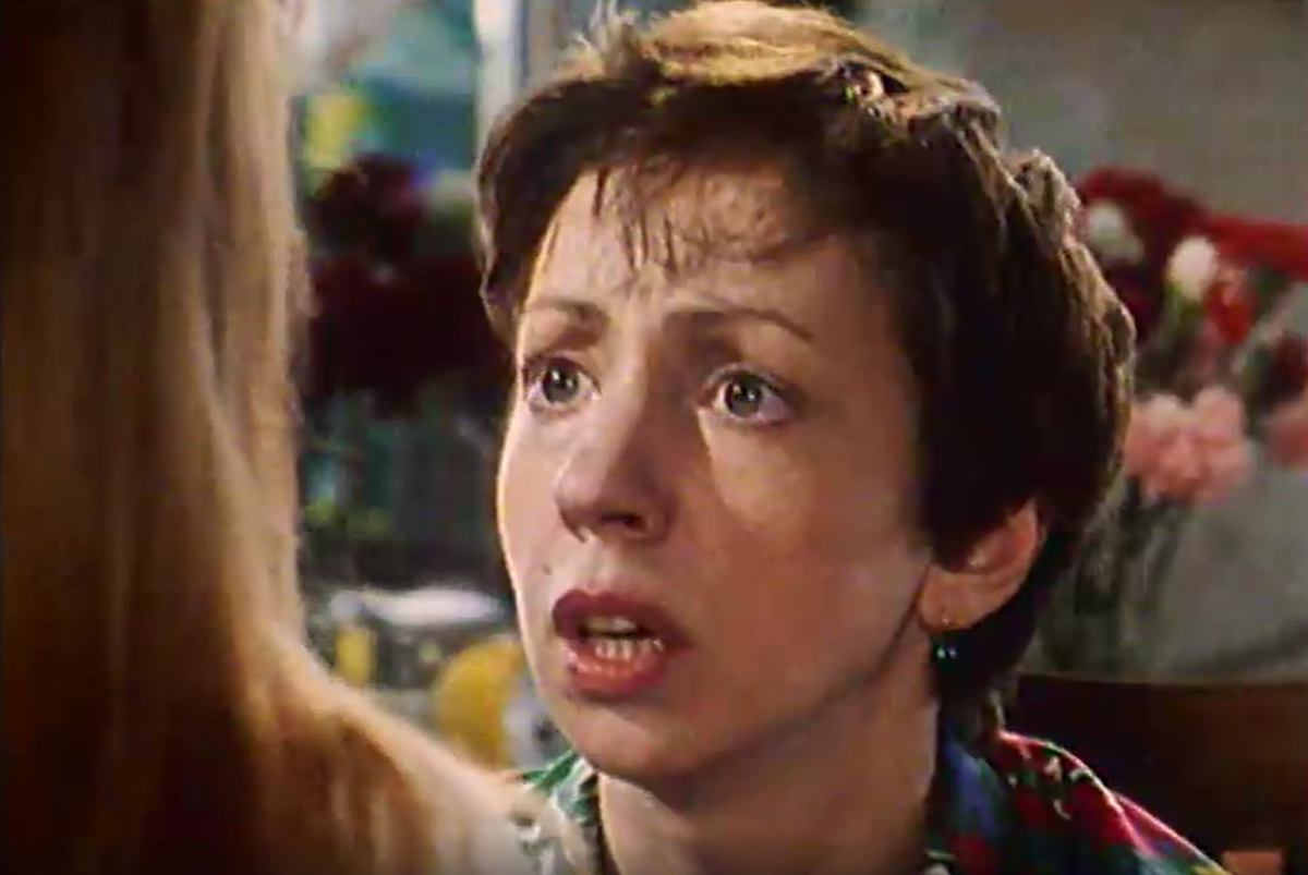 Галина Петрова. Кадр из фильма "Загадка" (1988)