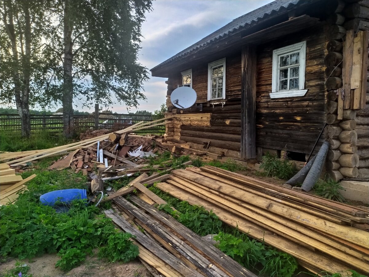 Как наш деревенский дом чуть не раскатался по бревнышку во время ремонта ( сруб оказался с сюрпризами) | sevprostor | Дзен