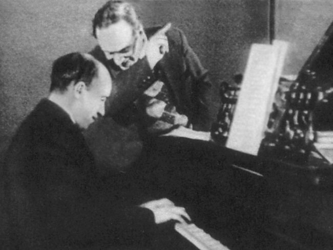 Исаак Дунаевский, Василий Лебедев-Кумач