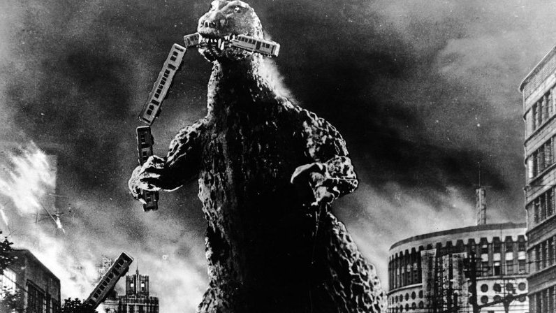 Первый фильм о Годзилле под названием «Годзилла» был произведен и распространен Тохо в Японии в 1954 году.