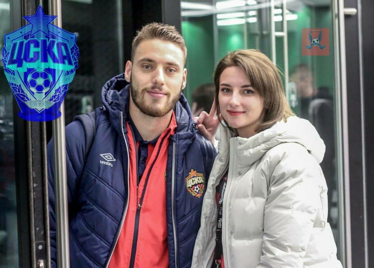 Болельщики и болельщицы очень любят Николу! Фото из личного архива знакомой