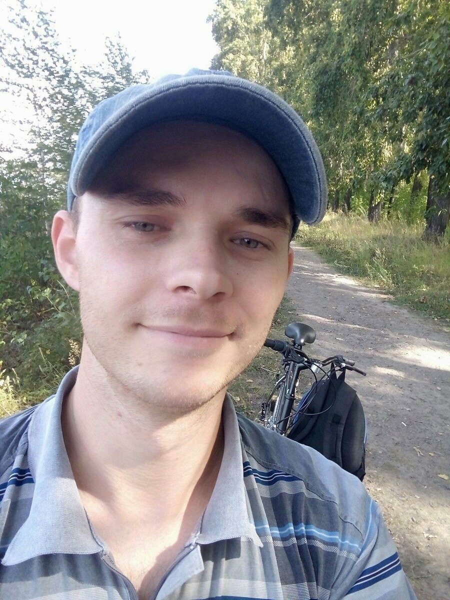 на прогулке, велик)