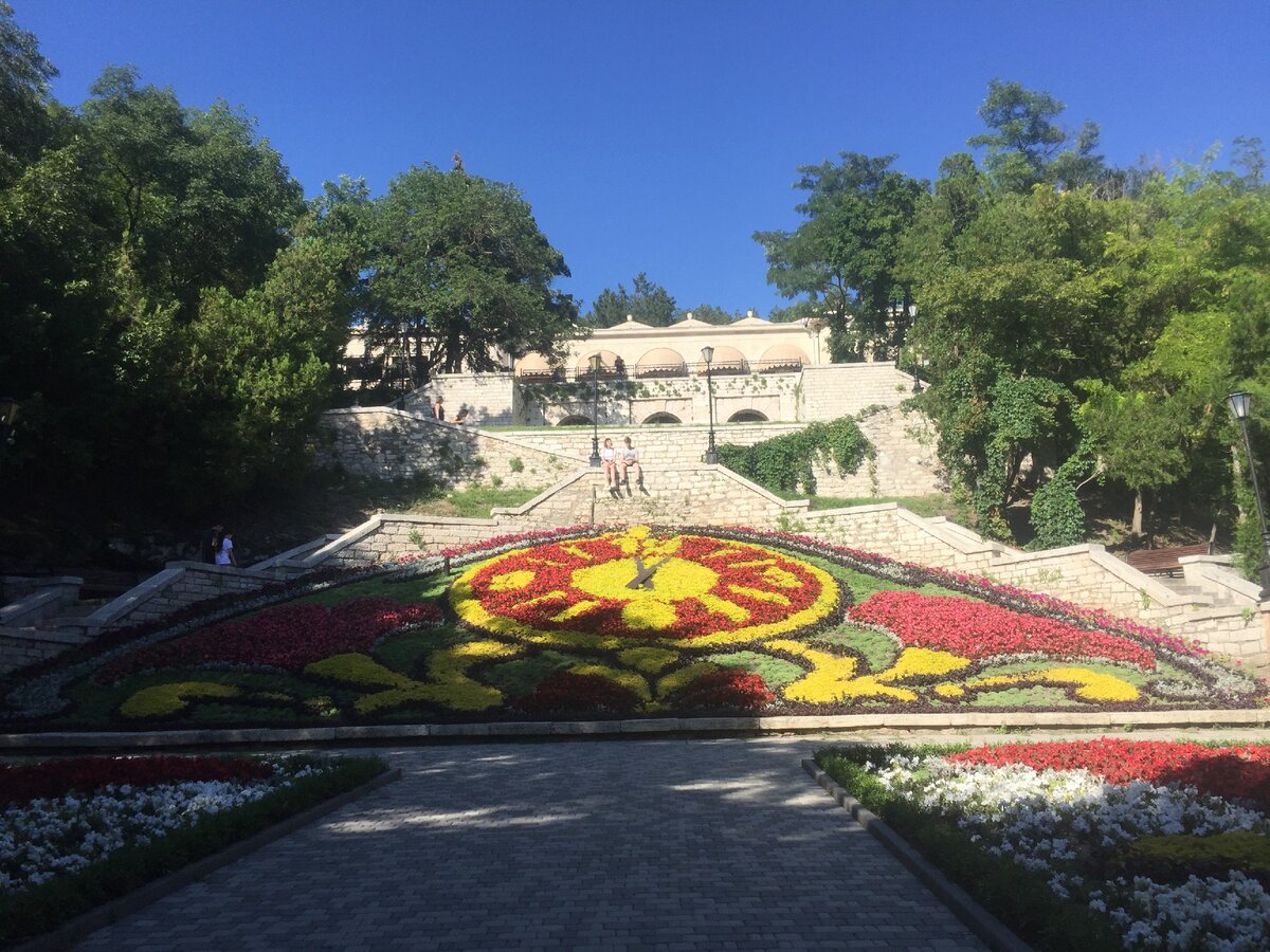 Цветной цветочный Пятигорск