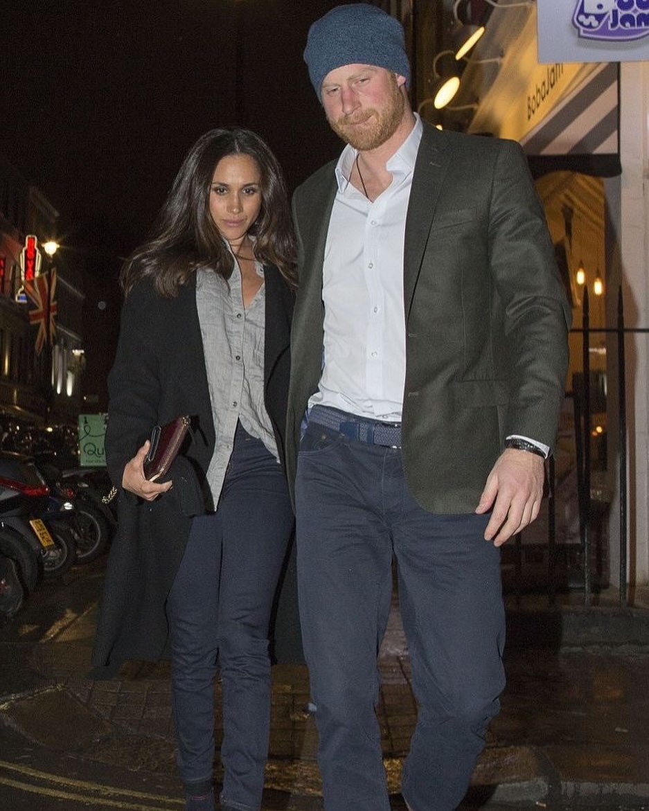 Гарри и Меган прогуливаются по улицам Лондона. Фото до свадьбы. Открытый источник