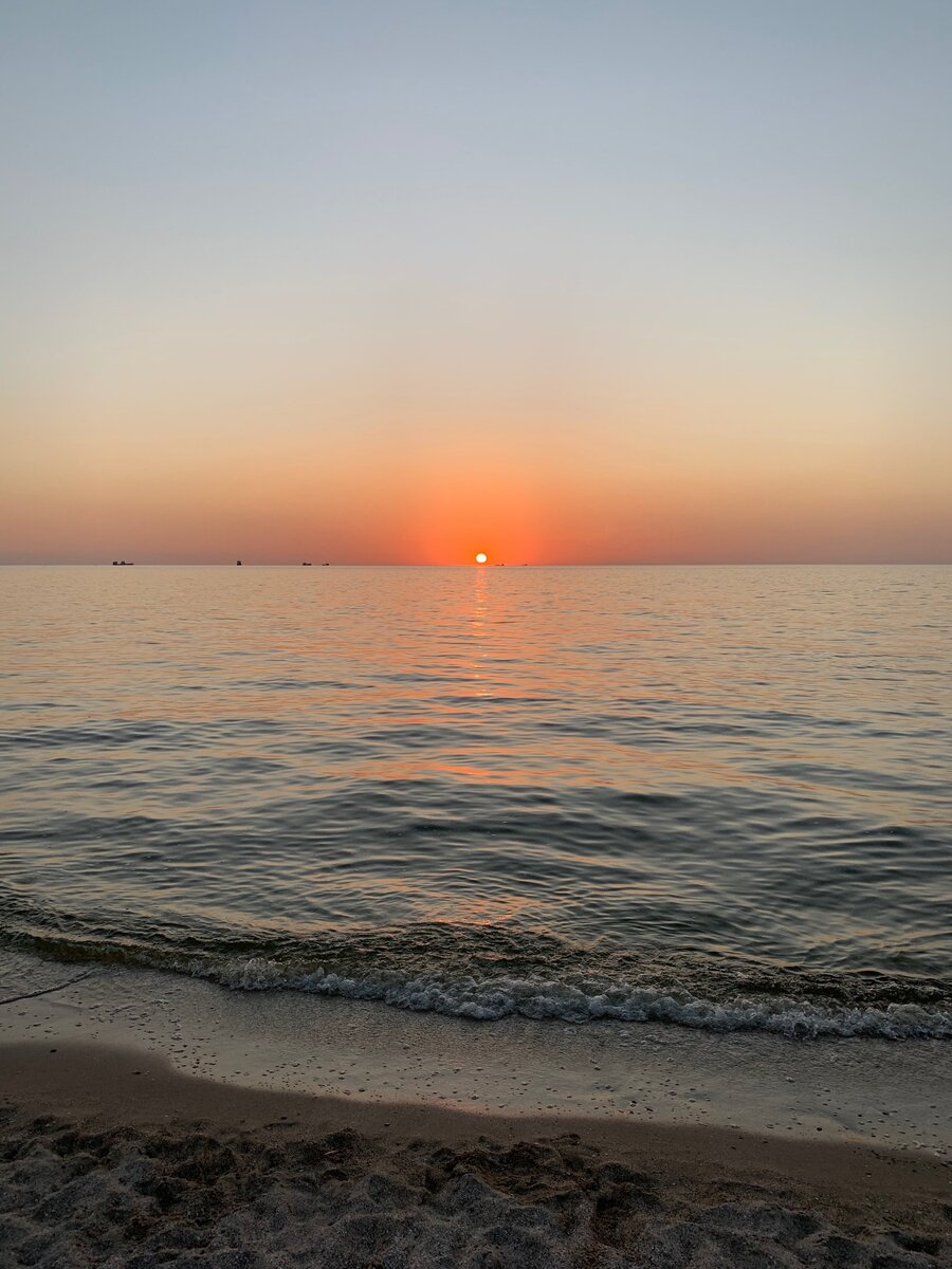 Закат со стороны Таганрогского залива