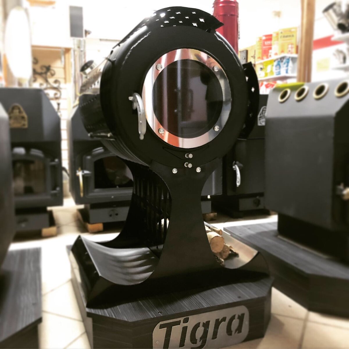 Дровяная печь-камин для отопления