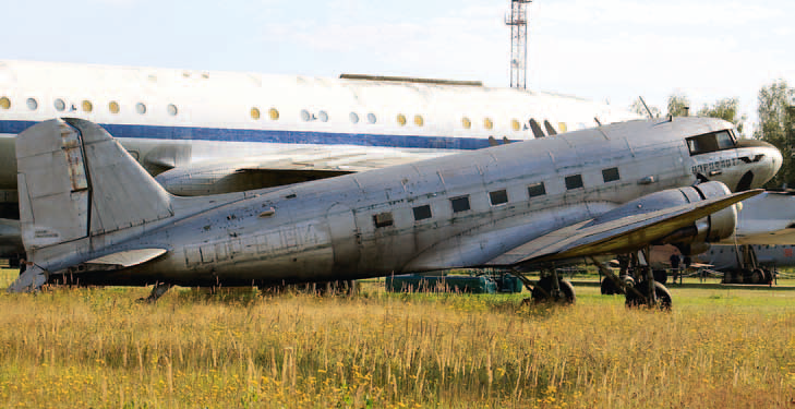 пассажирский самолёт Ли-2