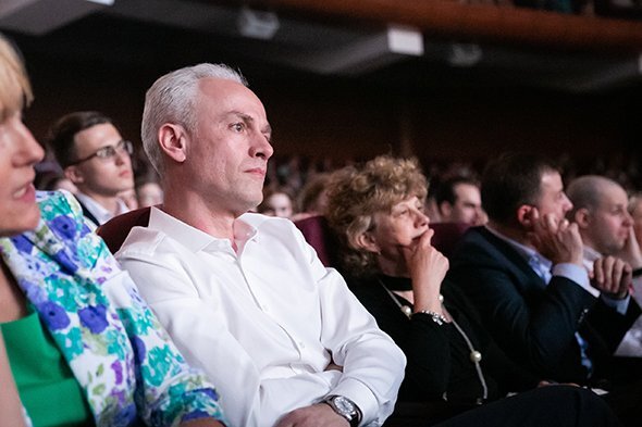 Дмитрий Фишбейн на последнем звонке лицея НИУ ВШЭ