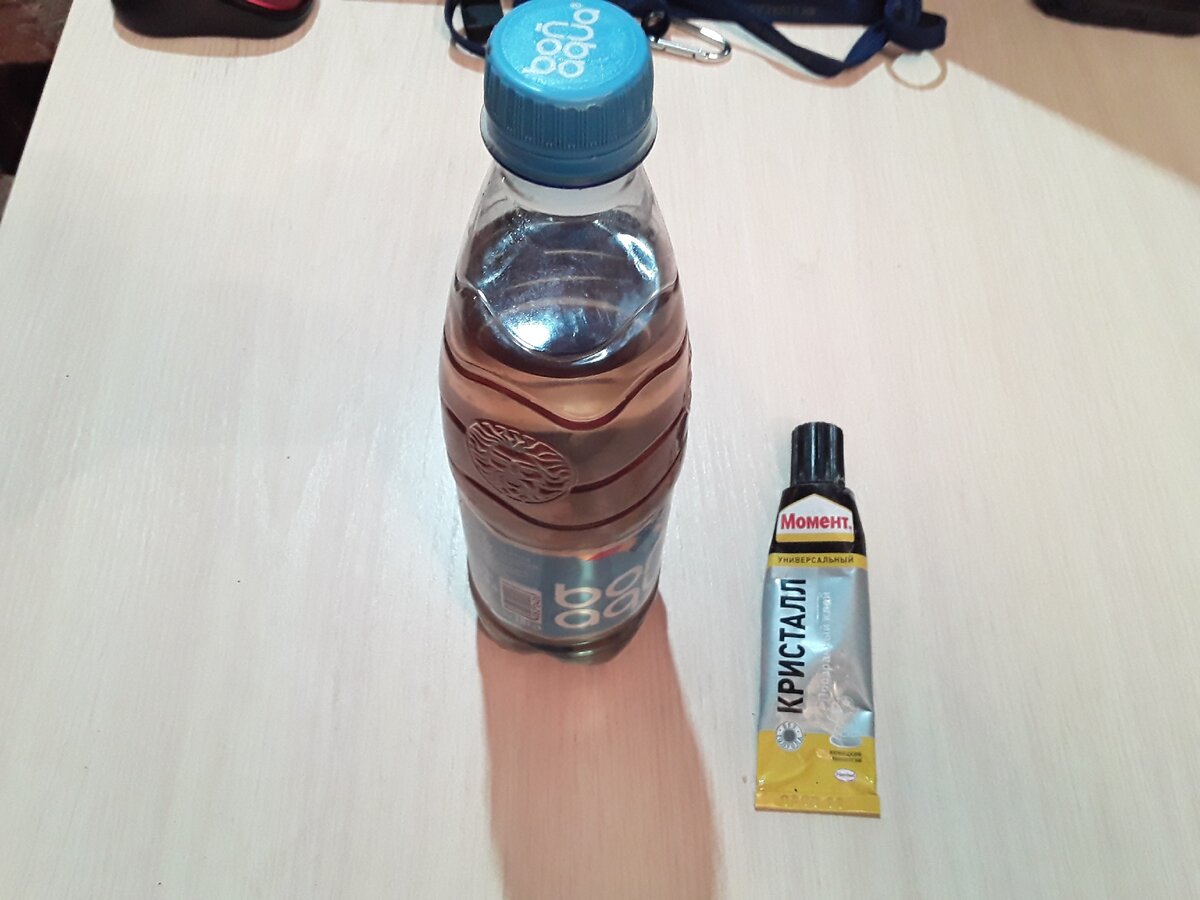 Та самая чача из Абхазии. На запах чача и клей почти одинаковы! Фото из личного архива.