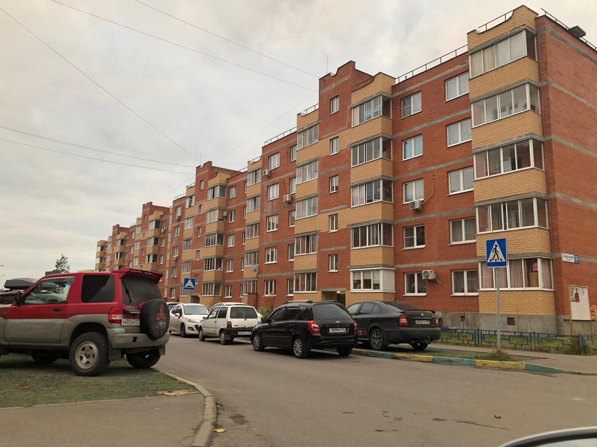 Пятиэтажные дома близ столицы, Московская область.