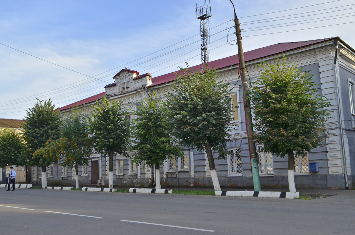 Дом 8 на улице Ленина, где по легенде жила героиня повести Лескова