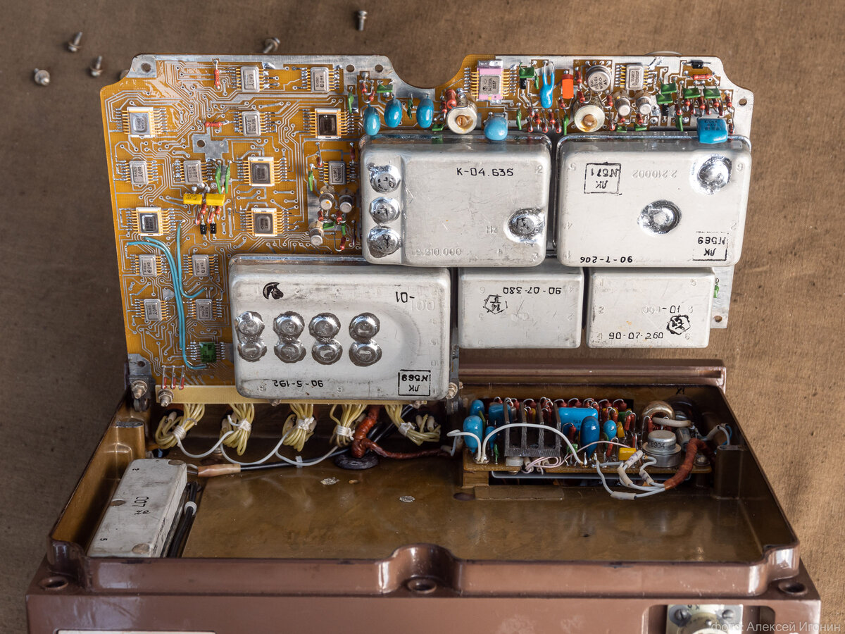 Радиостанция Ангара-1. Сделано в СССР. Фото внутренностей. | Радиоканал ...