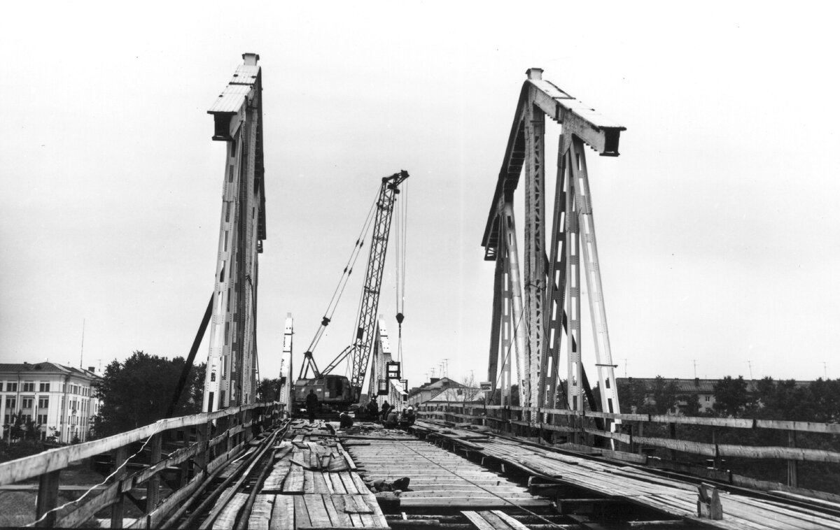 старый волжский мост в твери