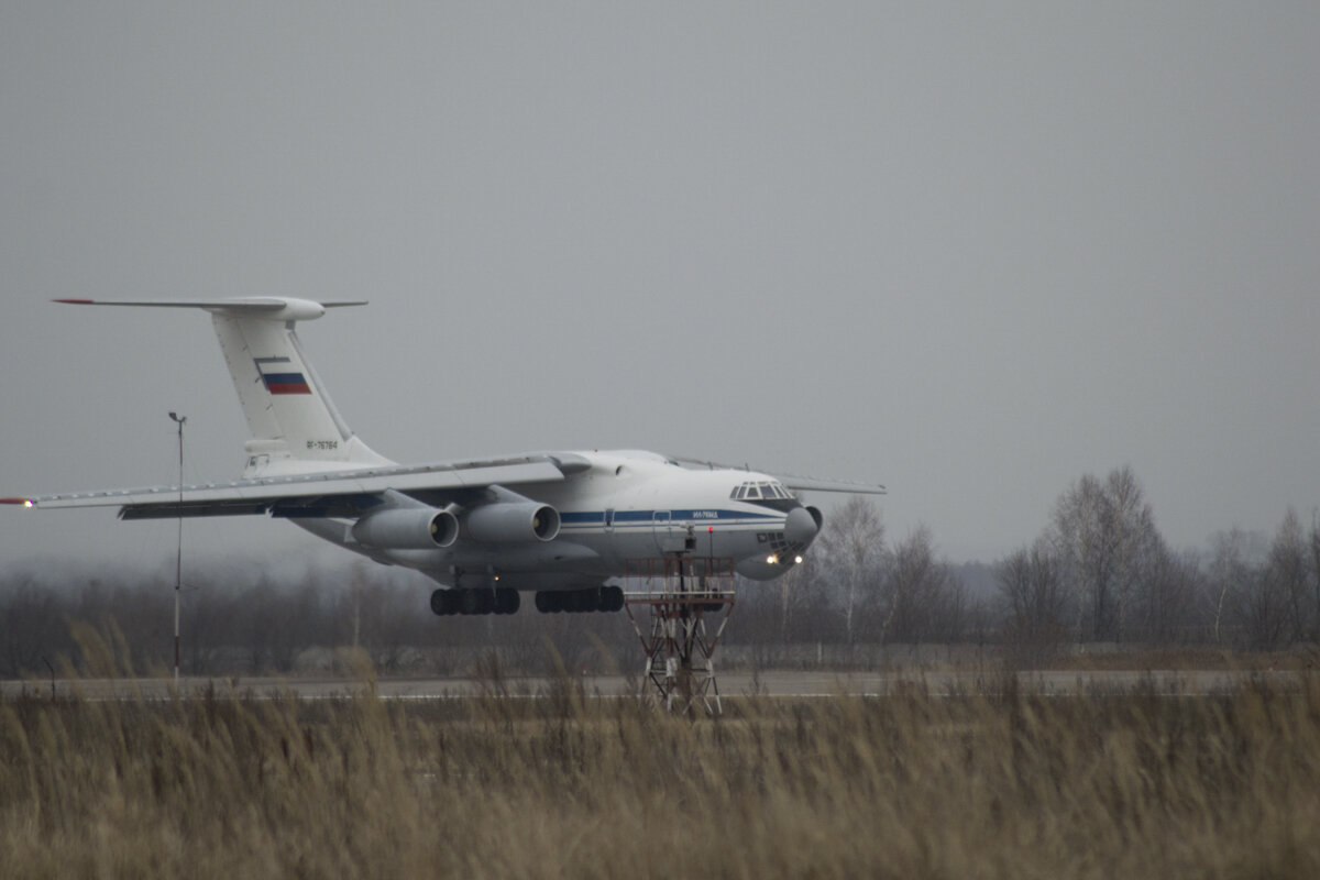 Ульяновск-Восточный. ИЛ-76МД.