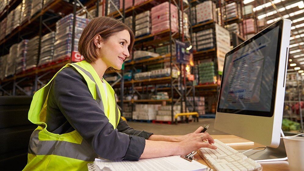 Оператор 1С склада