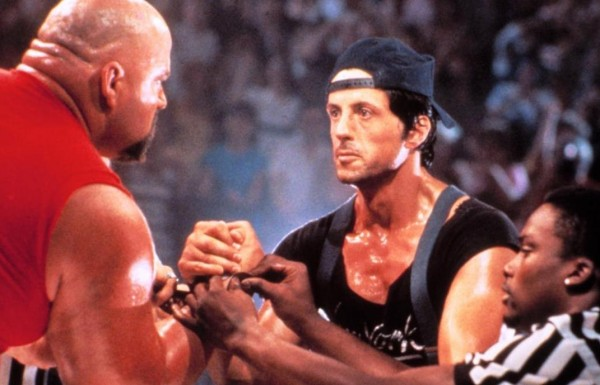 кадр из фильма "Изо всех сил"