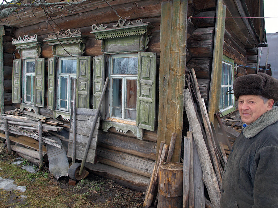 Хозяин дома С. Головков.