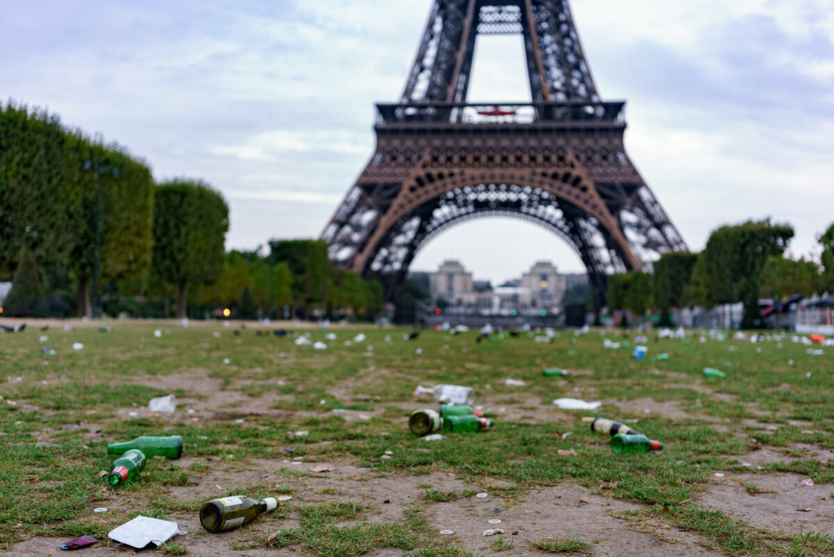 Paris Tour Eiffel негры