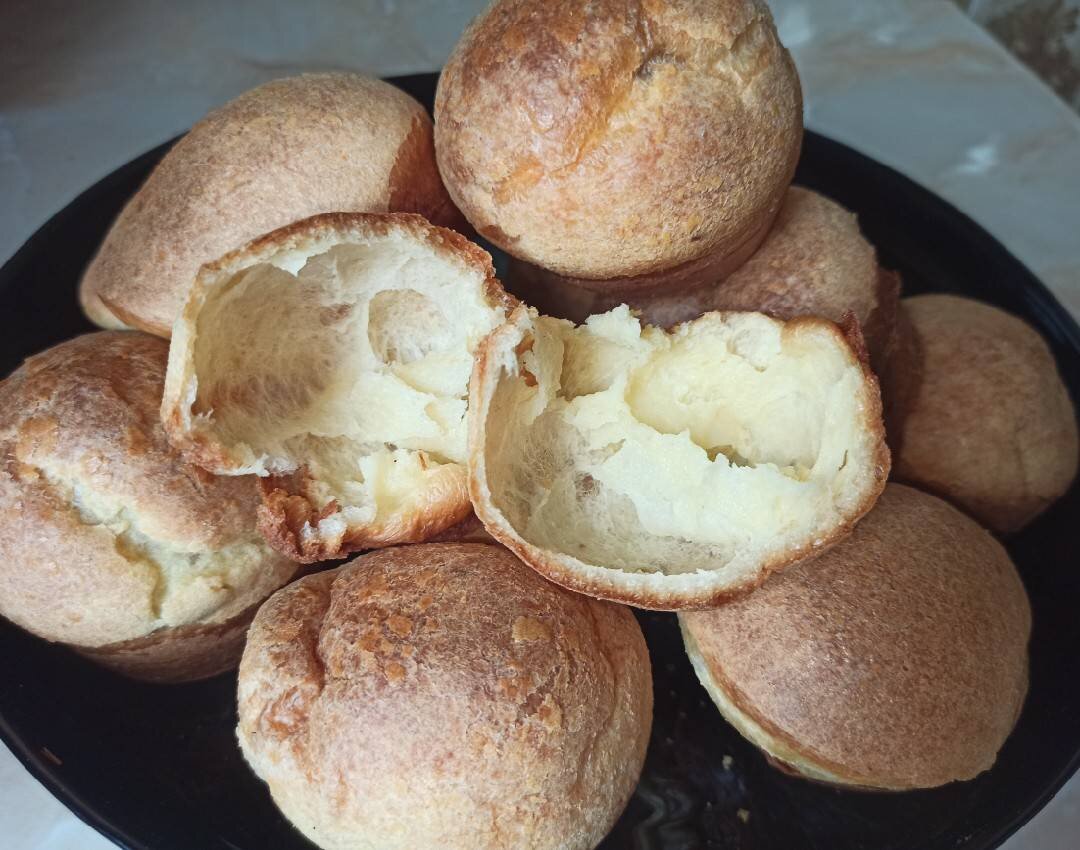 Поповеры (popovers).🤤 Выпрыгивающие, пустые булочки | Овкусе.ру -  Ежедневная готовка в радость! Пошаговые рецепты с фото | Дзен