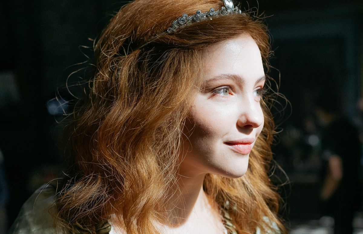 Юлия Хлынина в роли Елизаветы.Фото Яндекс.Картинки.