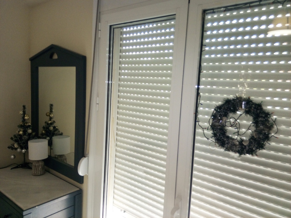 Декабрь 2017 года , вселился в квартиру после ремонта, в преддверии Рождества и Нового года. Остров Крит.