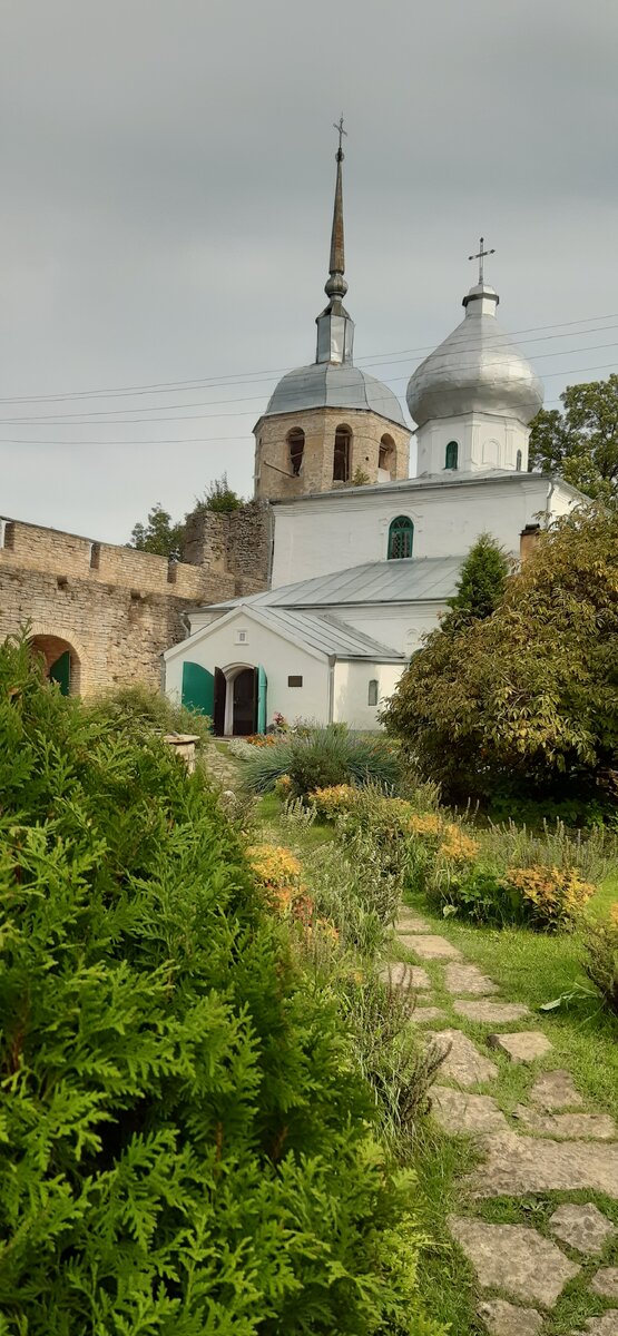 В Порховской крепости