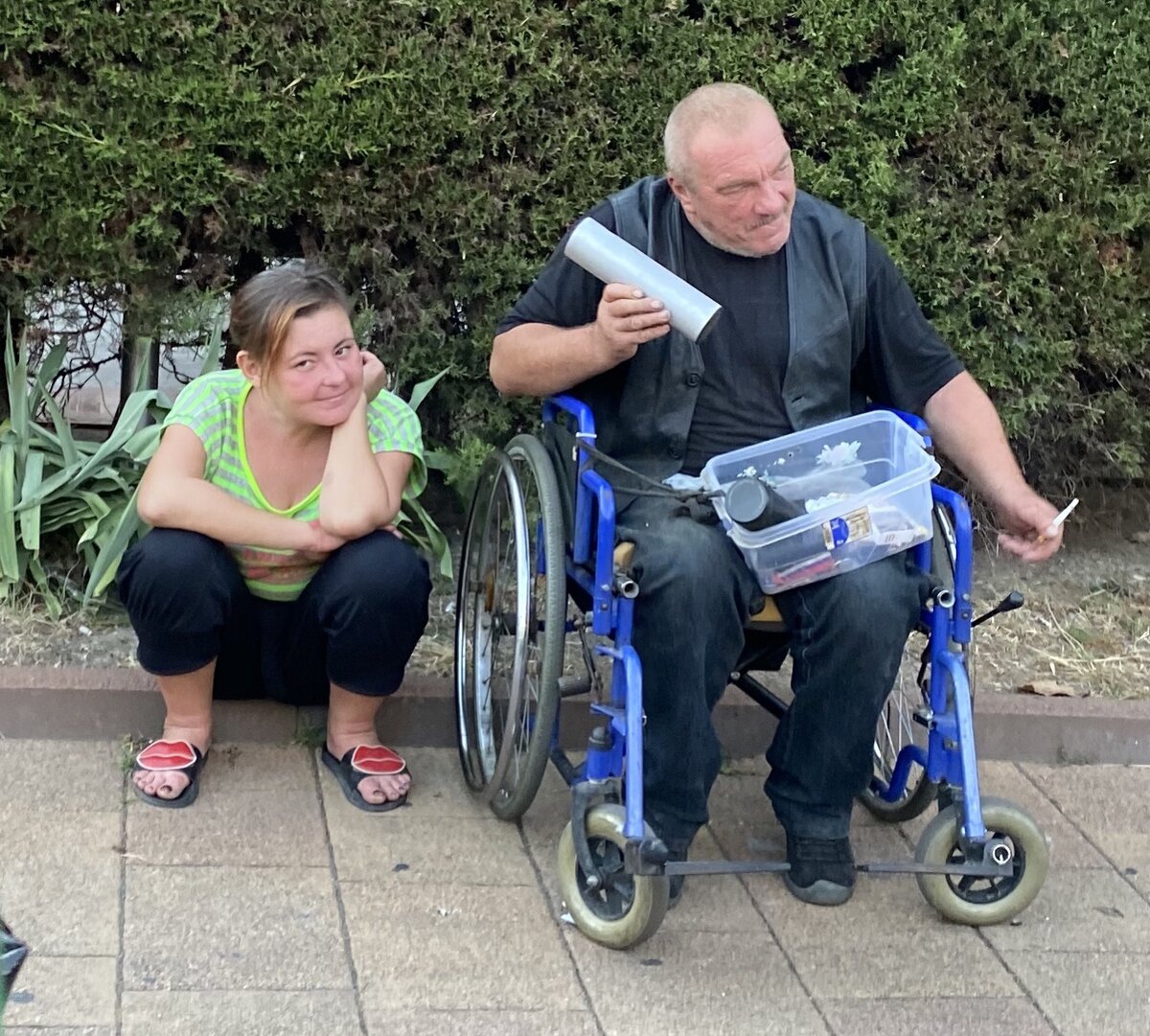 Проблема долгов носит критический характер в России...